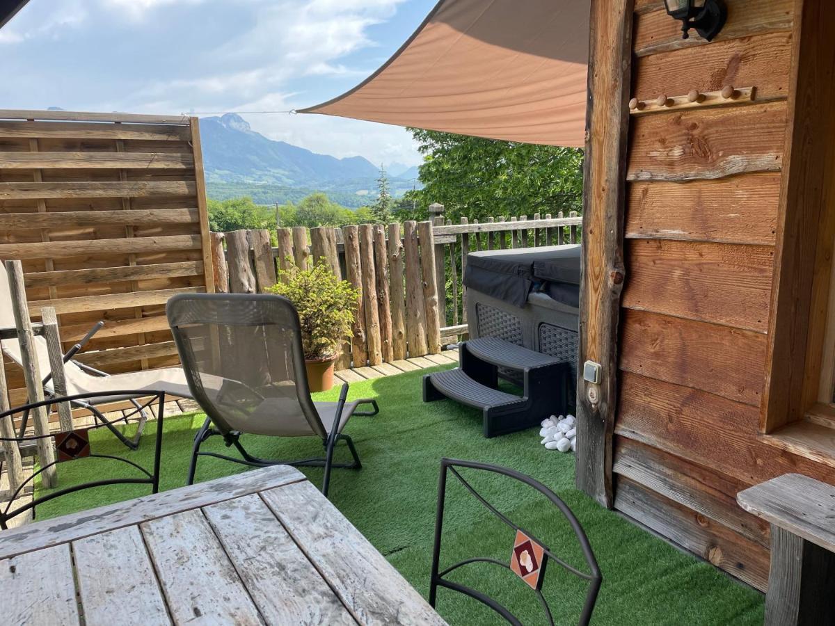 La Cabane A L'Oree Des Bornes Évires Exterior foto